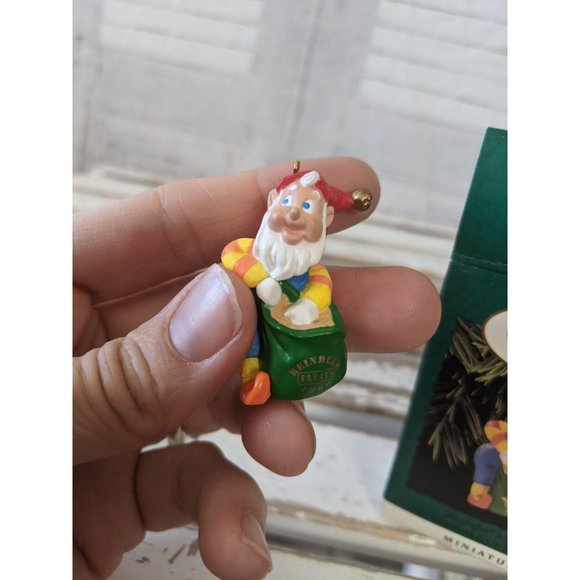 Hallmark Rudolphs helper 1996 keepsake mini orname - Picture 6 of 7